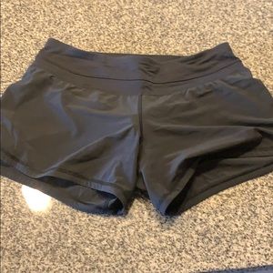 Black lulu shorts